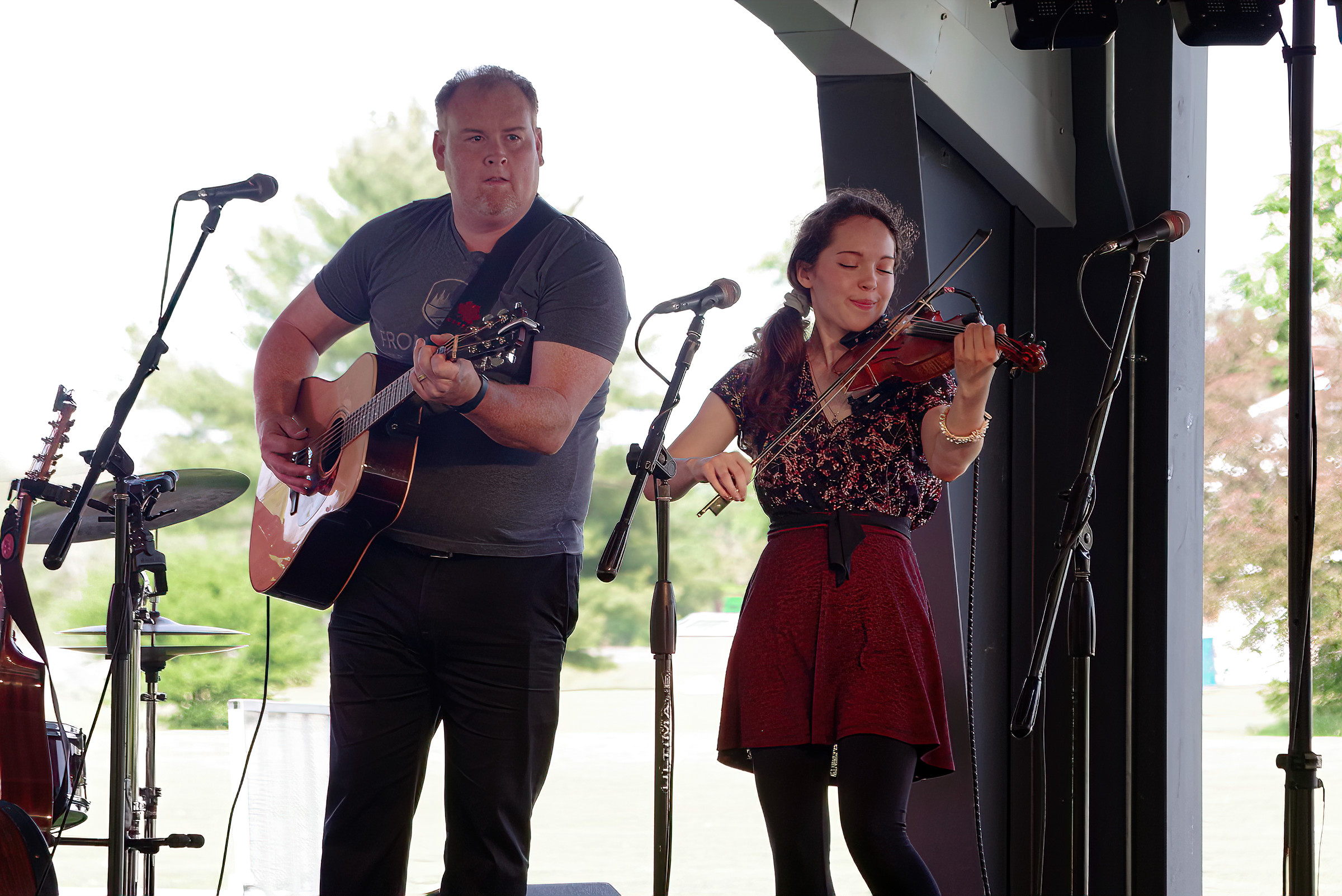 Chris Murphy and Jessica Wedden perform at last year's music festival